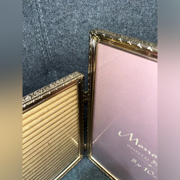Monogram foldable golden photo frames - Picture 5 of 9